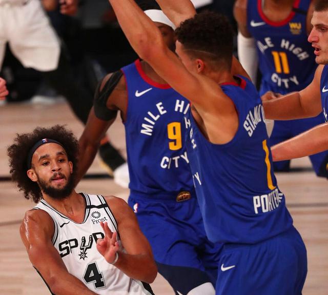 连胜开启！法国战神力擒对手尽得胜的简单介绍