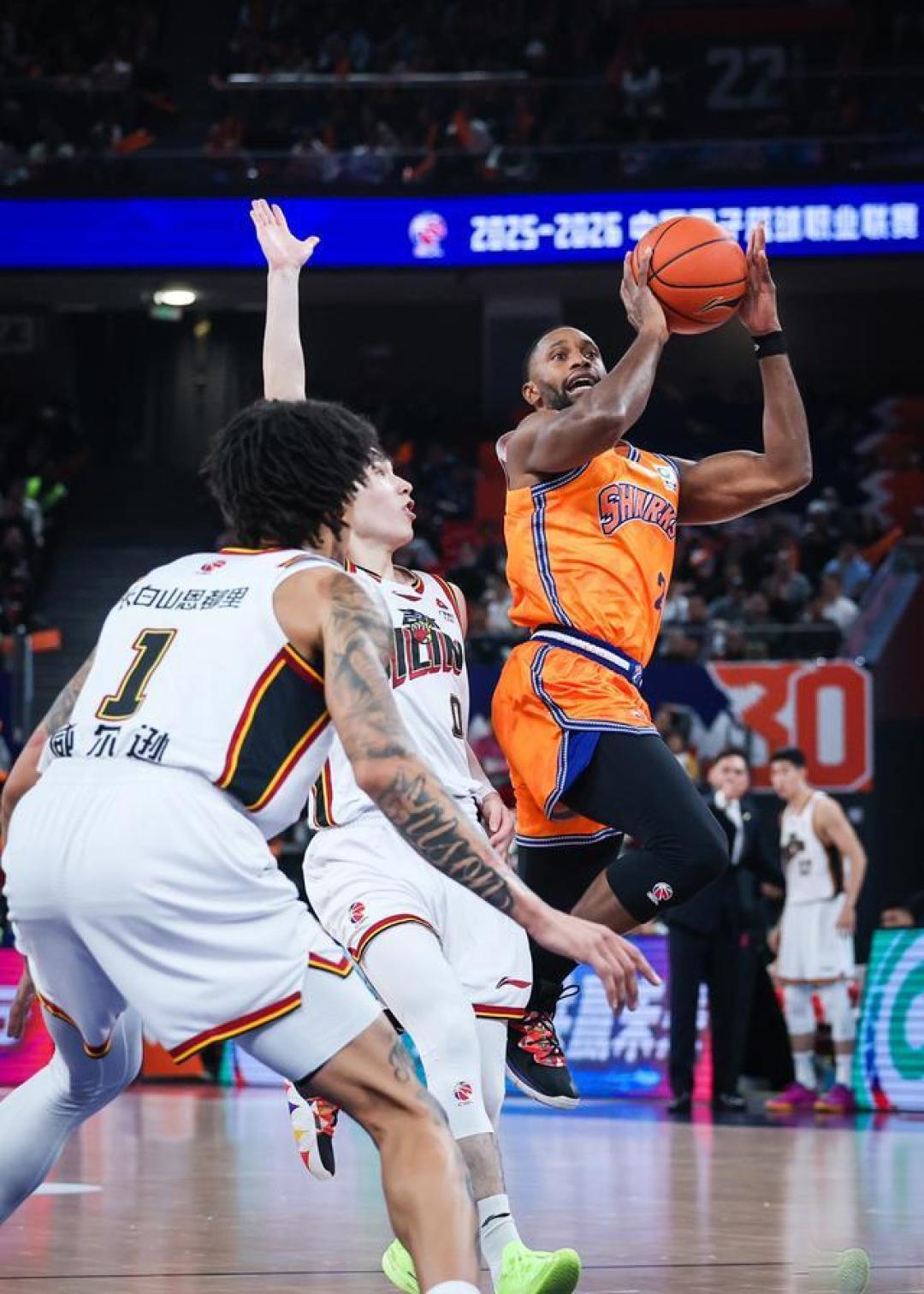 吉林男篮逆转山西队，取得宝贵胜利